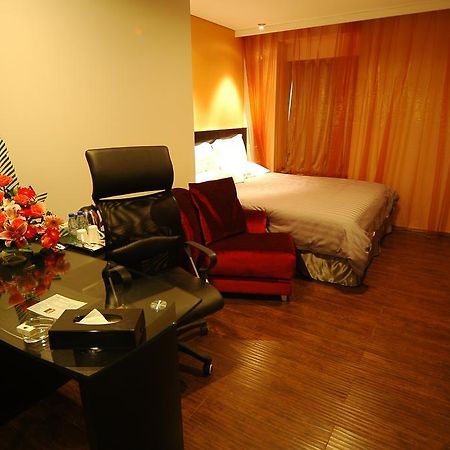 Fx Hotel Xujiahui - Shanghai Stadium Branch Extérieur photo